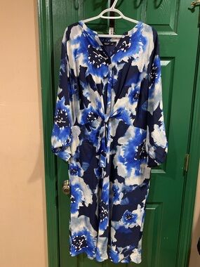 Simply Vera Vera Wang Blue and White Floral Tie-Front Dress